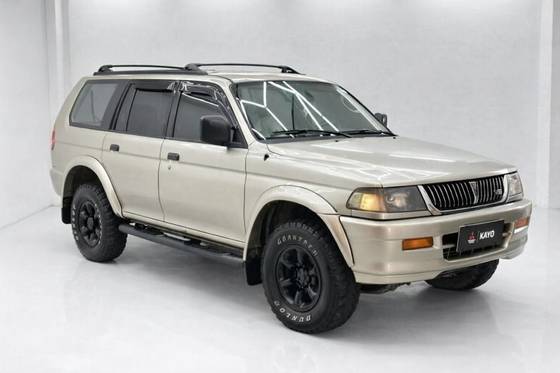 MITSUBISHI PAJERO SPORT 3.0 4X4 V6 24V GASOLINA 4P AUTOMÁTICO
